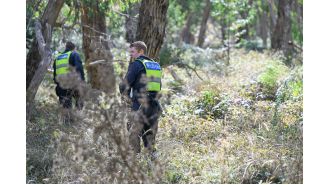 Authorities end latest attempt to locate Samantha Murphy due to lack of significant discoveries.