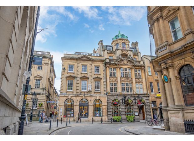 The UK's 'cosiest' city for autumn is also known as 'spectacularly beautiful' according to official rankings.