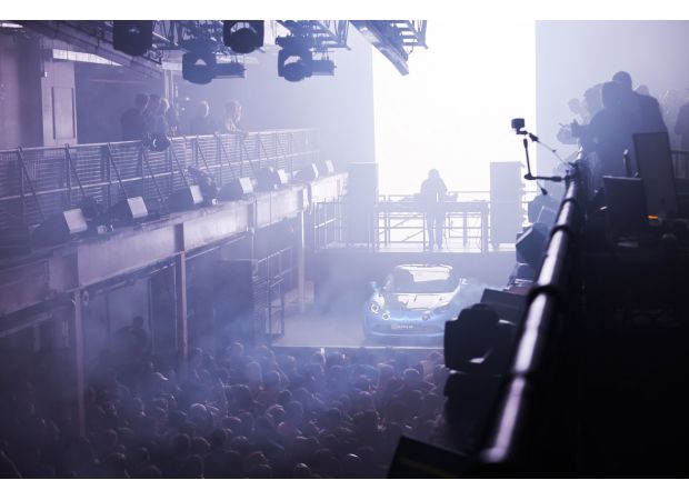 Legendary London club set to make comeback 

Iconic London nightclub making comeback.