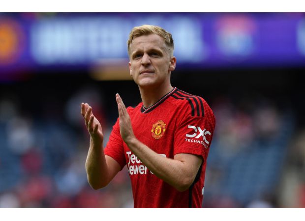 Man Utd's £40M flop struggling to adjust to new team.