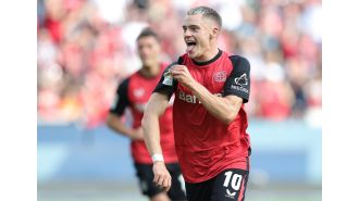Arsenal is determined to secure the £83m transfer of a top midfielder, with Manchester City also interested.