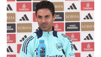Arsenal's Mikel Arteta explains new signing's impressive intelligence on the field to fans.