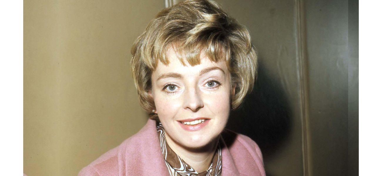 British actress Barbara Leigh-Hunt, known for her collaborations with Alfred Hitchcock, passes away at the age of 88.