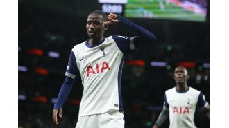 Tottenham takes a harsh shot at Arsenal after winning Europa League match with ten players.