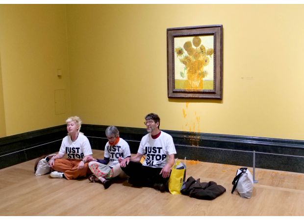 Hours after two activists were jailed for the same thing, JSO launches another attack on Van Gogh paintings.