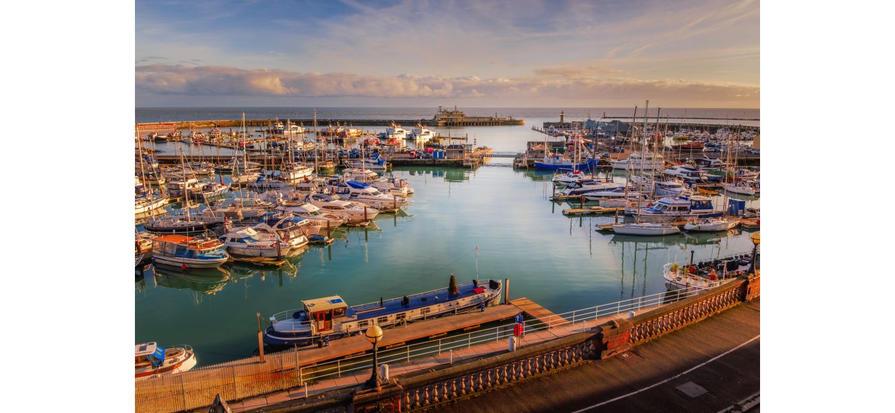 The gorgeous UK coastal town is often compared to Amalfi Coast due to its charming beauty.