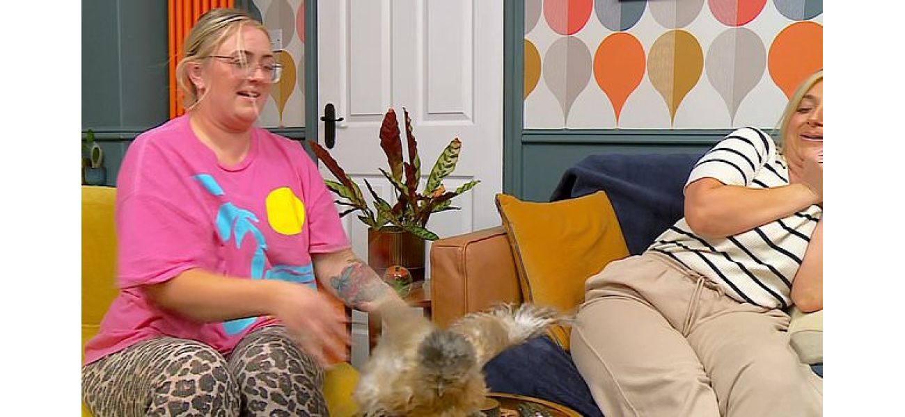 Surprising pet of Izzi and Ellie Warner on Gogglebox catches viewers off guard.