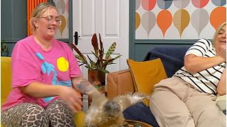 Surprising pet of Izzi and Ellie Warner on Gogglebox catches viewers off guard.