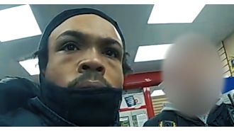 Criminal nabbed for stealing phones in London moments after the crime took place.