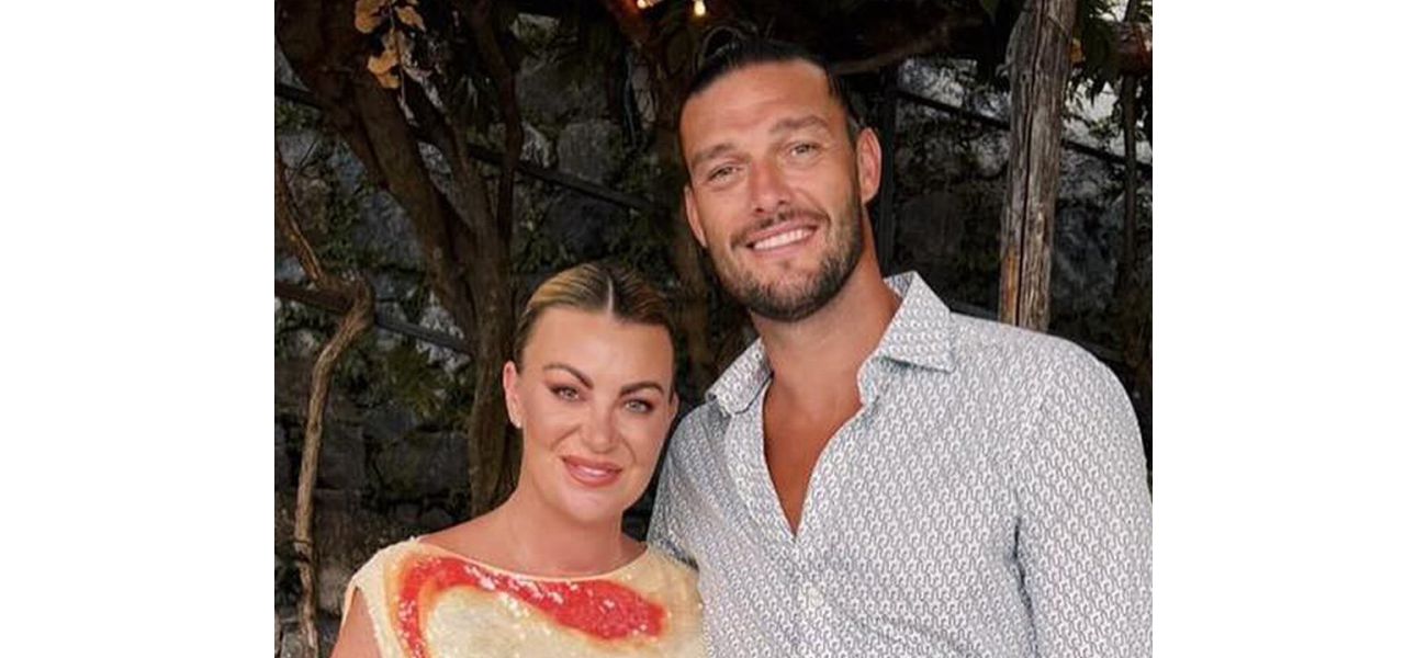 Reality TV star Billi Mucklow and footballer Andy Carroll are getting divorced after just 2 years of marriage.