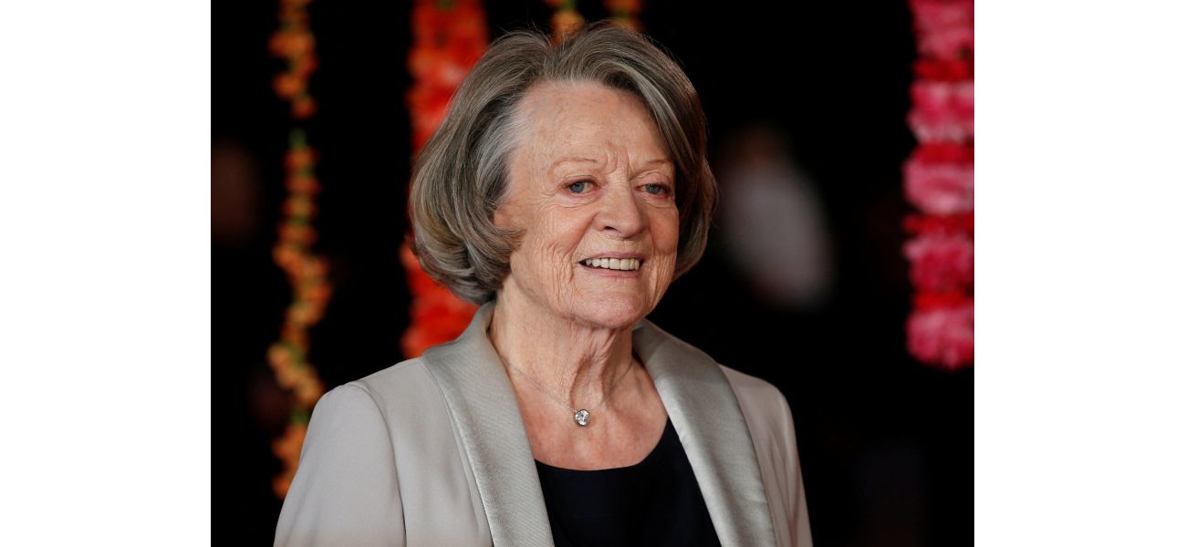 After becoming famous from a popular series, Dame Maggie Smith struggled with the negative effects on her once ordinary life.