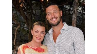Reality TV star Billi Mucklow and footballer Andy Carroll are getting divorced after just 2 years of marriage.