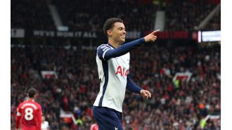 Gary Neville criticizes Marcus Rashford for his performance in Manchester United's match against Tottenham.