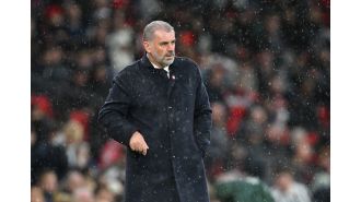 Tottenham denounces offensive anti-gay chants during victory against Manchester United.