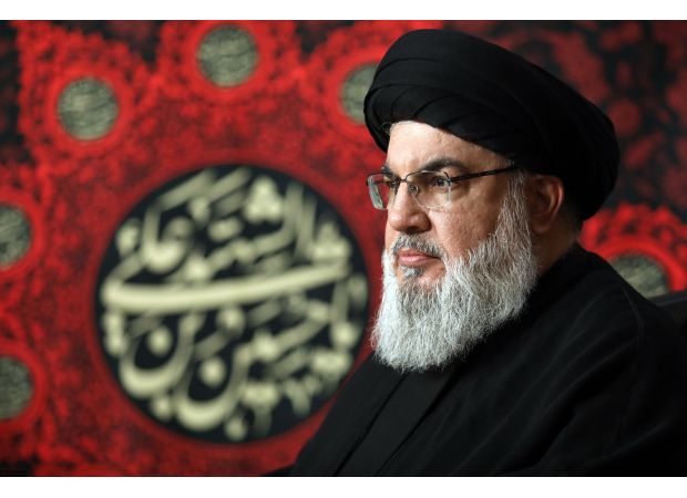 Israeli air strike recovers the body of Hezbollah leader from rubble.