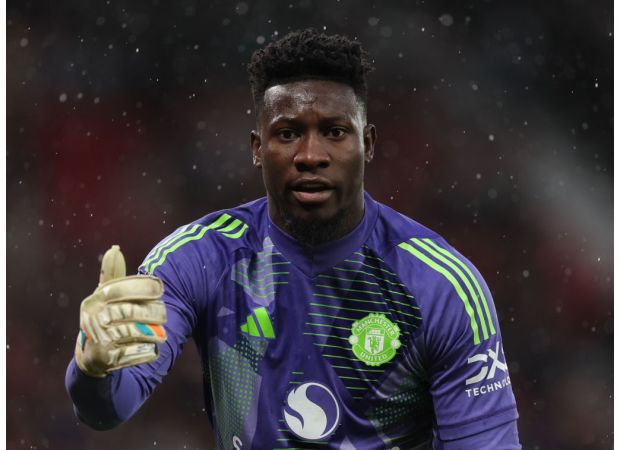 Ferdinand says only one Man United player did well in loss to Tottenham.