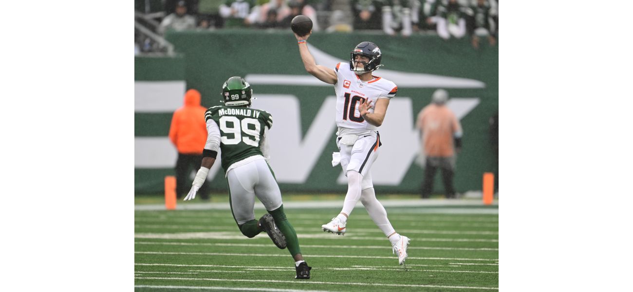 Renck says that Broncos quarterback Bo Nix is becoming more understandable than explainable, similar to Tim Tebow.