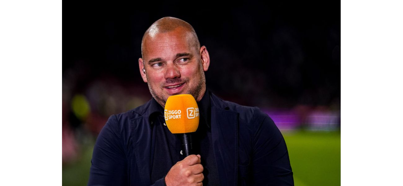 Wesley Sneijder criticizes Man Utd's strategy to retain Erik ten Hag.