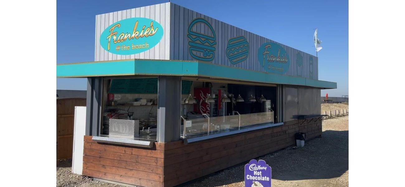 A small kiosk in a parking lot has been recognized as one of the top dining spots in the UK.