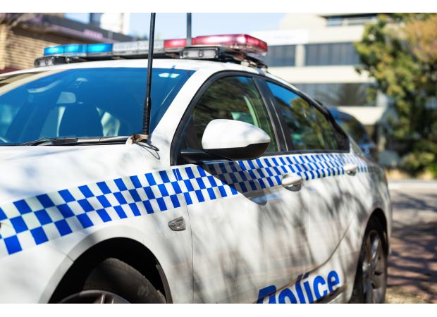 Police apprehend a man for allegedly dealing drugs at a hotel in Sydney.