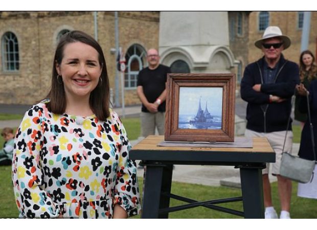 Antiques Roadshow host devastated after being diagnosed with brain tumor.