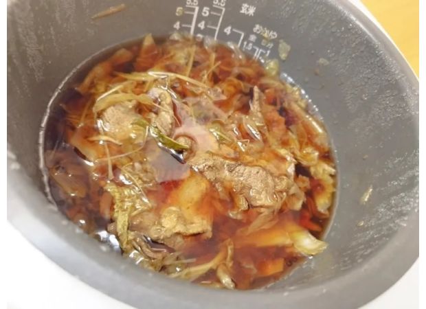 Effortlessly create the best Japanese hot pot in a rice cooker? Let's put it to the test!