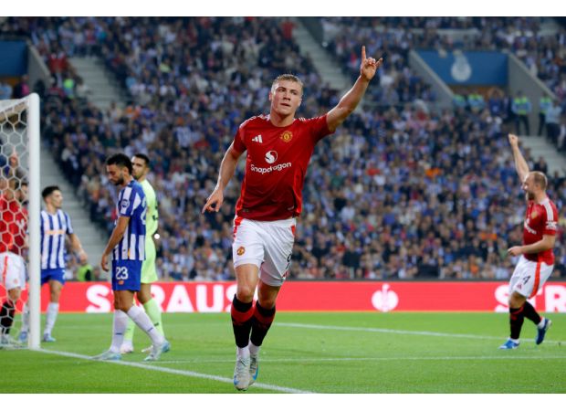 Rasmus Hojlund responds to backlash from Man Utd fans over controversial Instagram post.