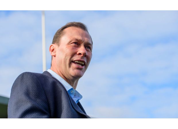 Legendary Premier League player offering his services for no cost to a financially struggling team in an incredible act of kindness.