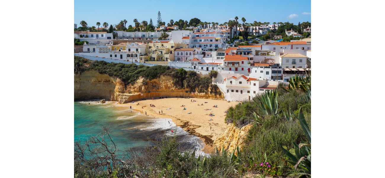 If you visit Portugal, beware of a fine up to €750 for a common tourist behavior that you may be doing without realizing it, according to a travel expert.