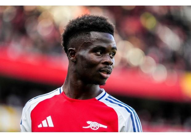 Jamie O'Hara thinks there are two midfielders better than Bukayo Saka at Arsenal.