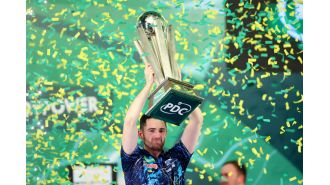 Luke Humphries prepares for his darts world title defense by winning the World Grand Prix.