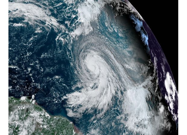 Map indicates Hurricane Kirk's path towards the UK.