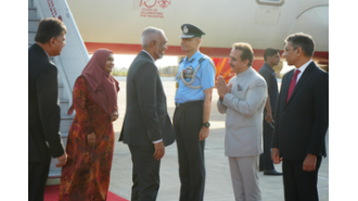 Maldives leader Muizzu makes initial official trip to India