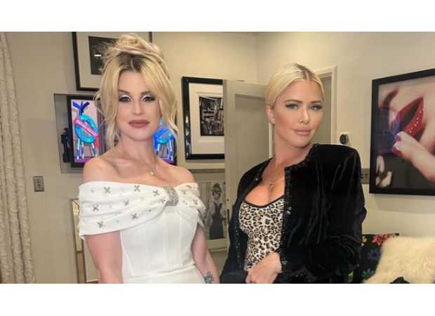 A famous 2000s era TV star looks completely different after losing weight and undergoing a 