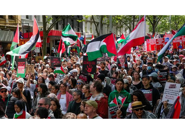 Large police presence for pro-Palestine demonstrations in Sydney and Melbourne.