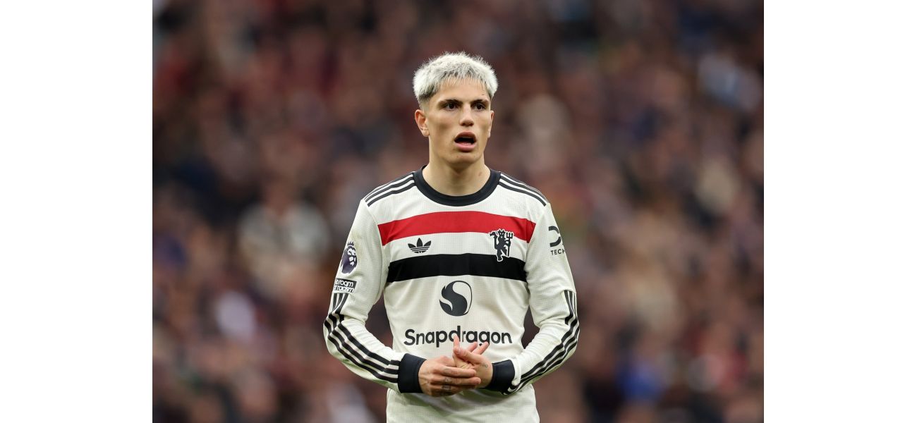 Injury forces Manchester United's Alejandro Garnacho to pull out of Argentina squad.