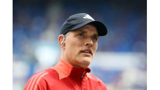 Man United considering hiring former Chelsea boss Tuchel to take over for ten Hag.