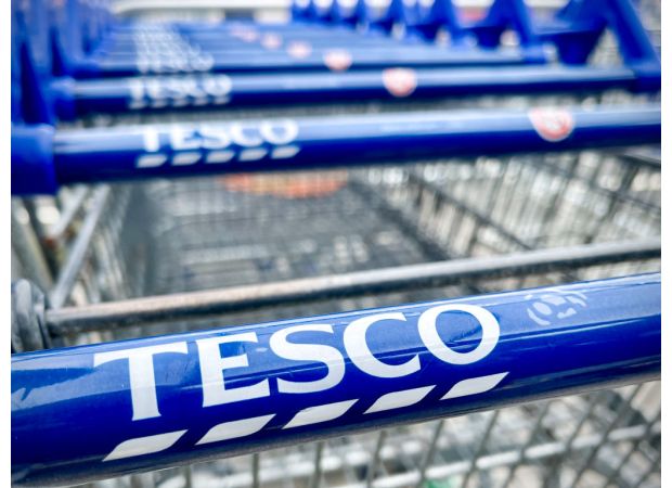 Most shoppers criticize Tesco's change to trolleys, with 90% expressing disappointment online.