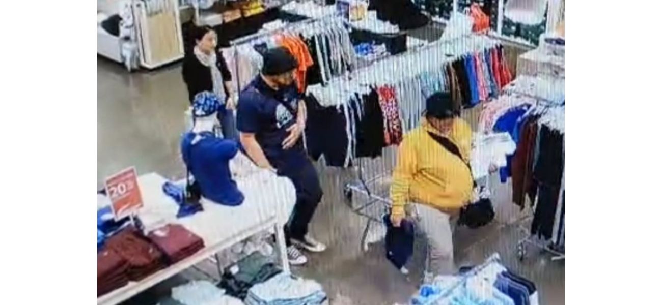 Store employee attacked while trying to stop robbers at DFO store.