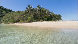 A 'perfect' private island up for sale near Queensland coast.