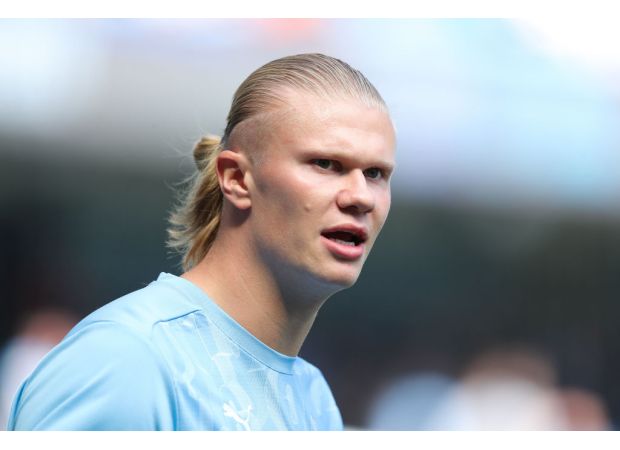 Haaland responds to criticism from Arsenal fans and Ian Wright, addressing accusations of being a 