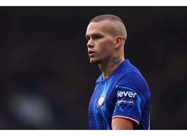 Chelsea TV host advises team to send out underwhelming Mykhailo Mudryk on loan.