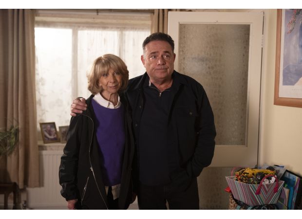 A secret that could shatter Gail's heart is being kept by Jesse in Coronation Street.