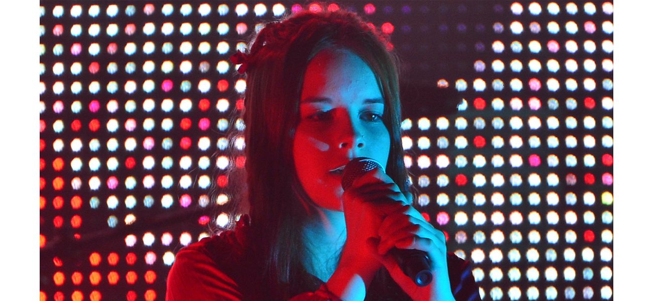 Nell Smith, a 17-year-old musical genius who worked with The Flaming Lips, passes away.