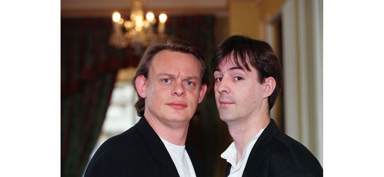 The stars of 90s show Men Behaving Badly will reunite after 26 years.