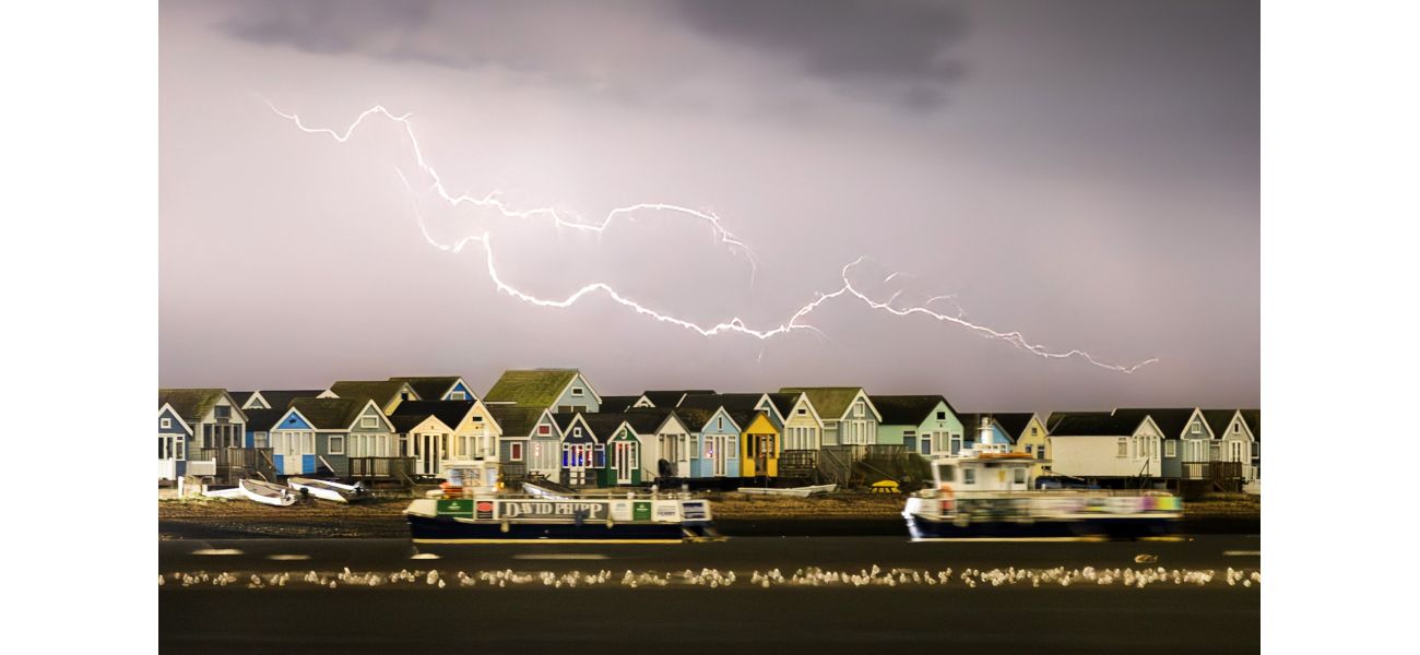 England will experience heavy rain and thunderstorms for 12 hours with rainfall ranging from 40-50 mm.