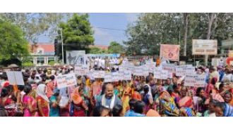 Protesters surround Collectorate building in opposition to Samakoi-Chakdar project.