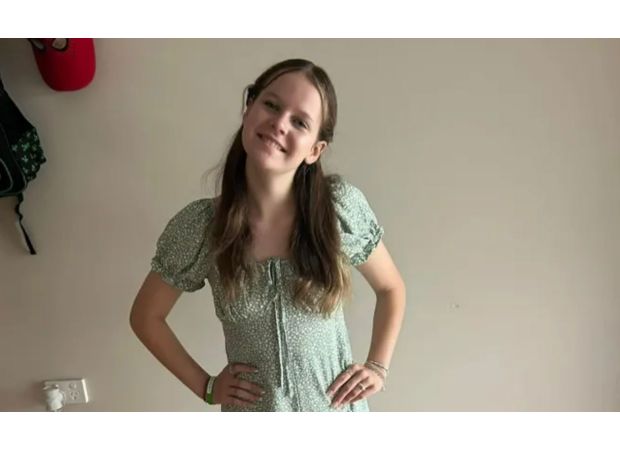 Dog still searching for teen who died in buggy accident on Victoria-NSW border.