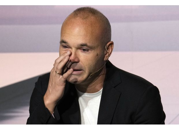 Real Madrid congratulates Andres Iniesta on his retirement from Barcelona.