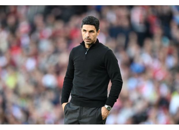 Former Arsenal player warns manager Arteta to avoid making a significant error in the upcoming season.